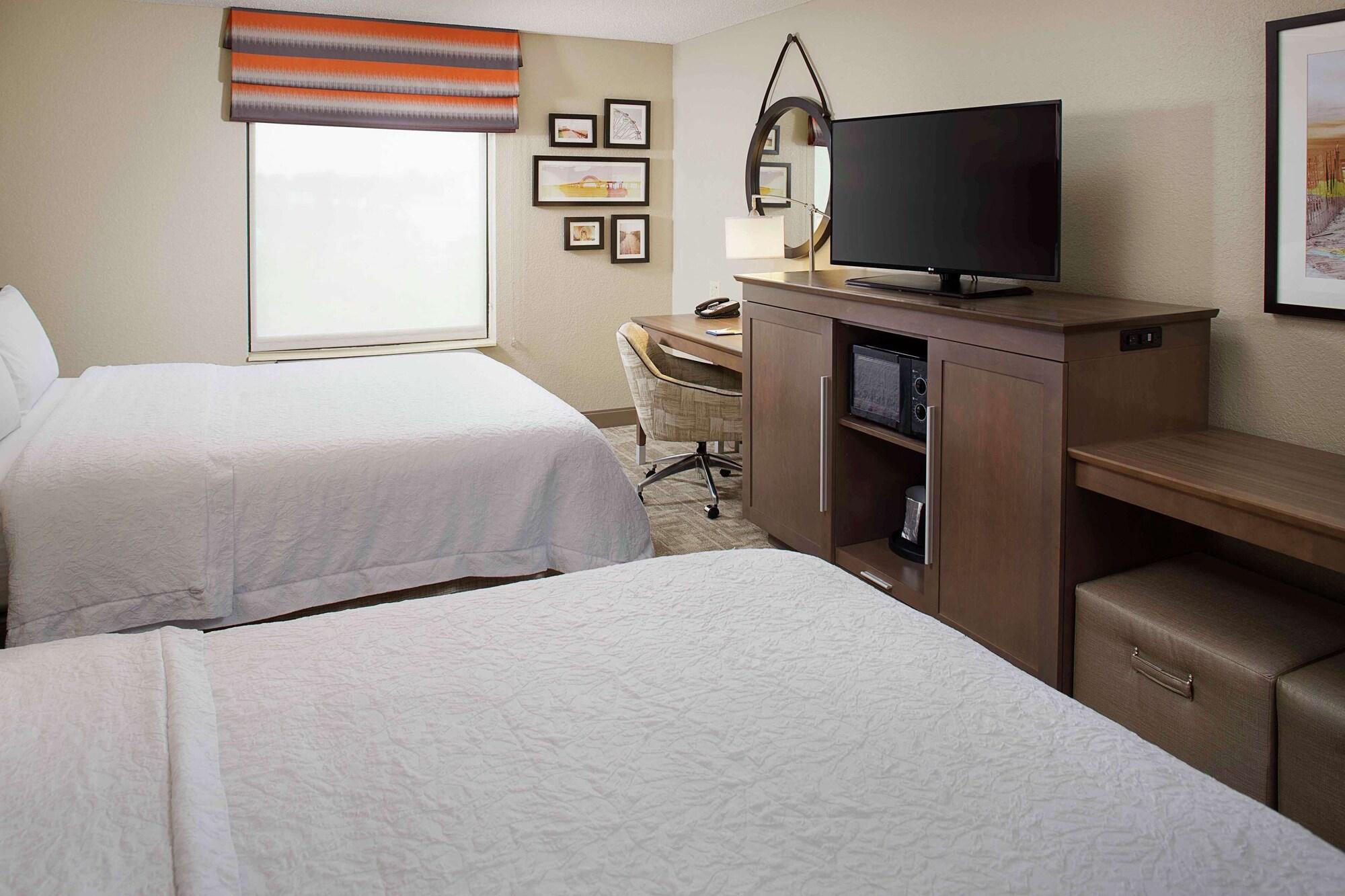 Hampton Inn By Hilton Garden City Long Island المظهر الخارجي الصورة