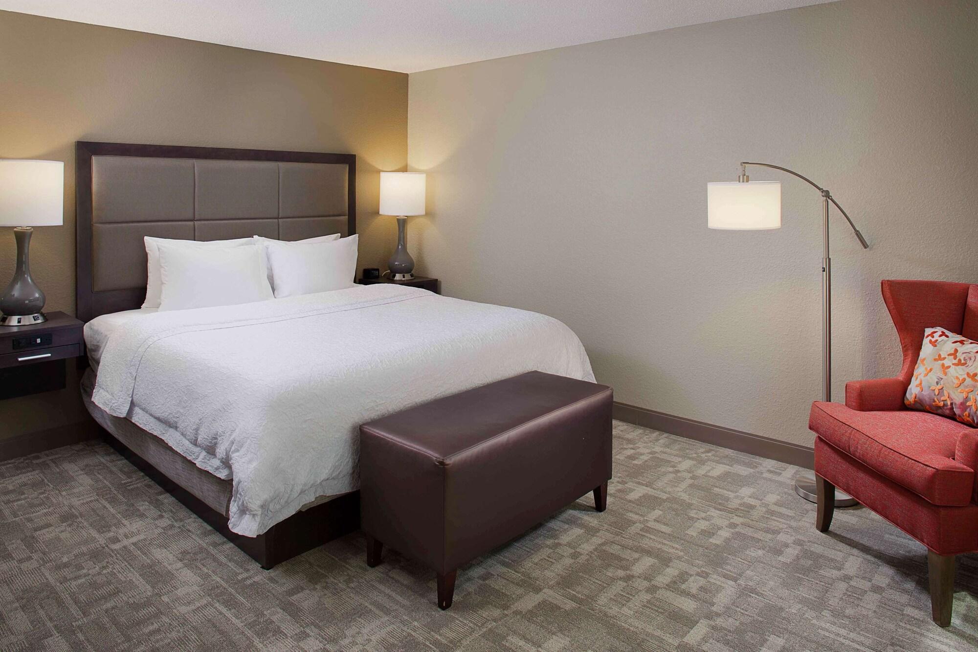 Hampton Inn By Hilton Garden City Long Island المظهر الخارجي الصورة