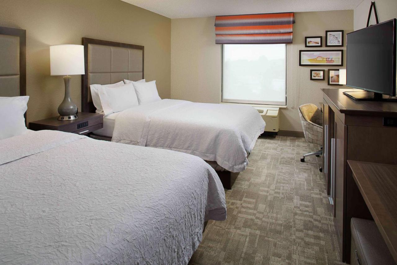 Hampton Inn By Hilton Garden City Long Island المظهر الخارجي الصورة