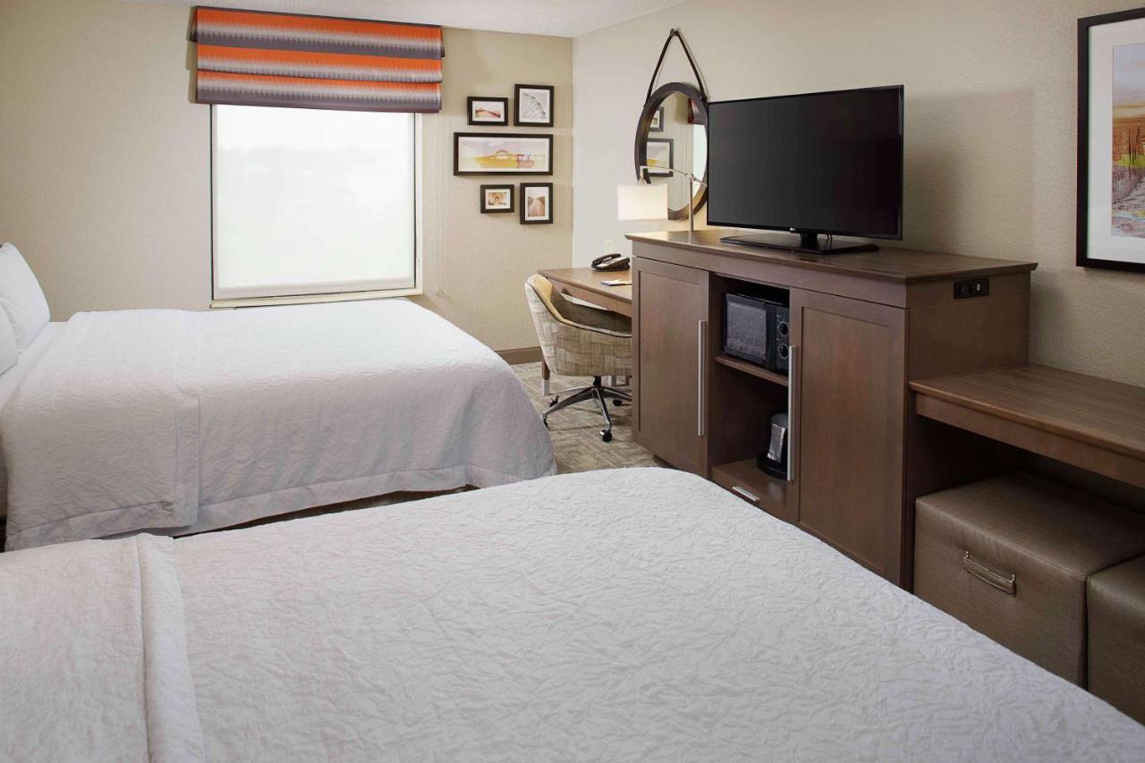 Hampton Inn By Hilton Garden City Long Island المظهر الخارجي الصورة