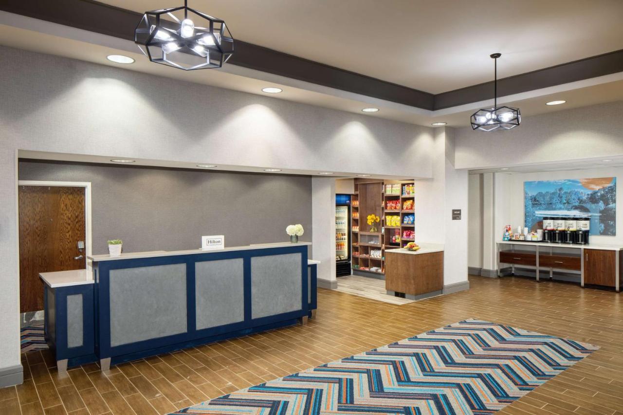 Hampton Inn By Hilton Garden City Long Island المظهر الخارجي الصورة