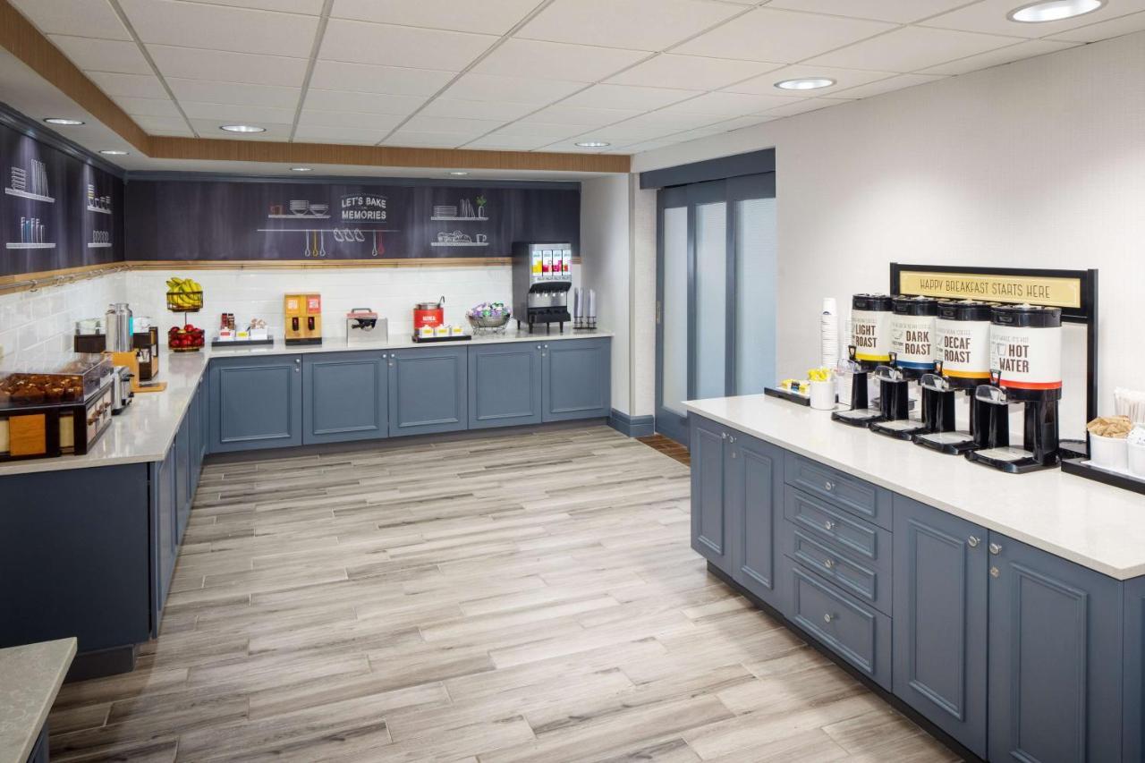 Hampton Inn By Hilton Garden City Long Island المظهر الخارجي الصورة