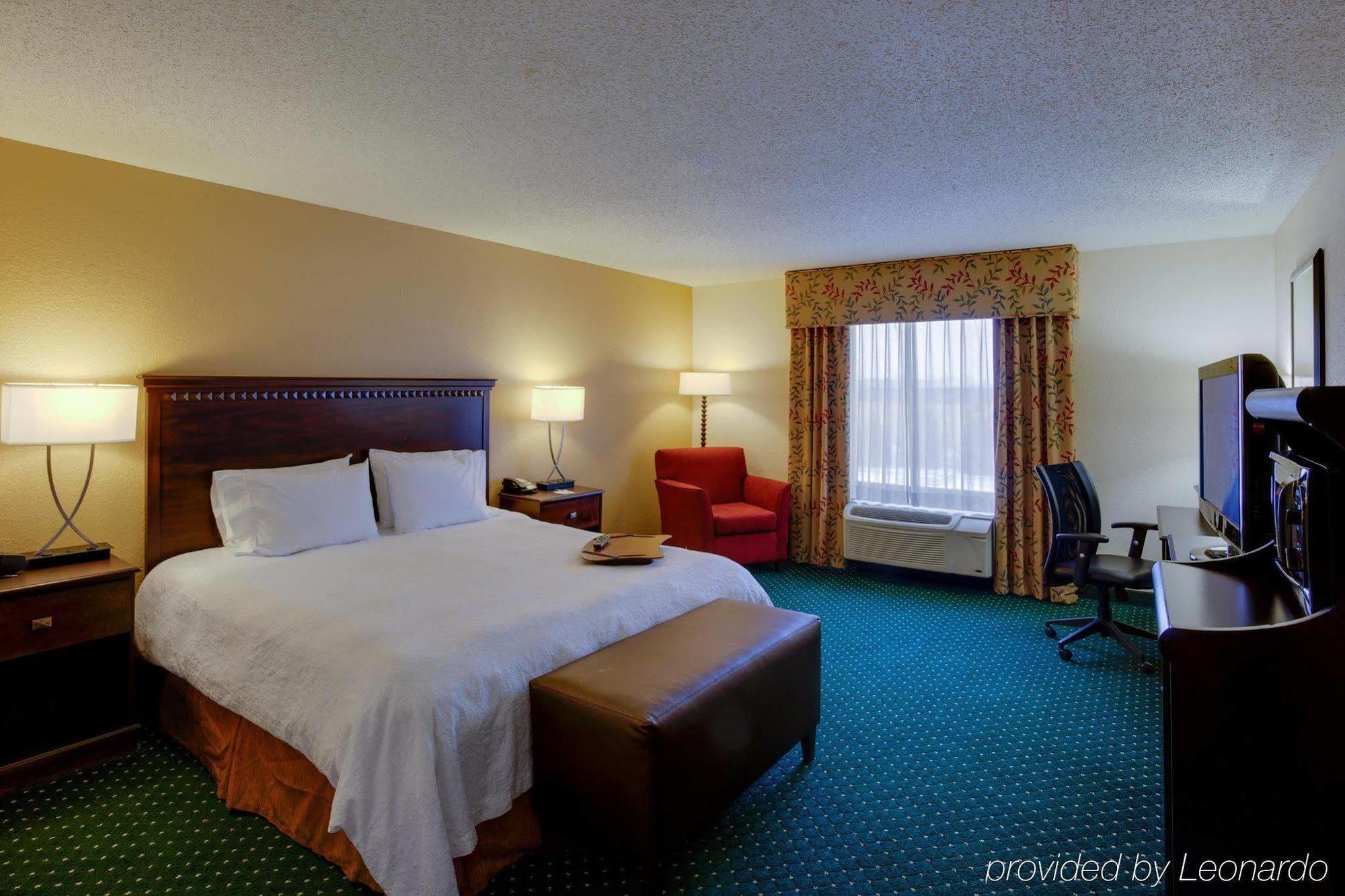 Hampton Inn By Hilton Garden City Long Island المظهر الخارجي الصورة