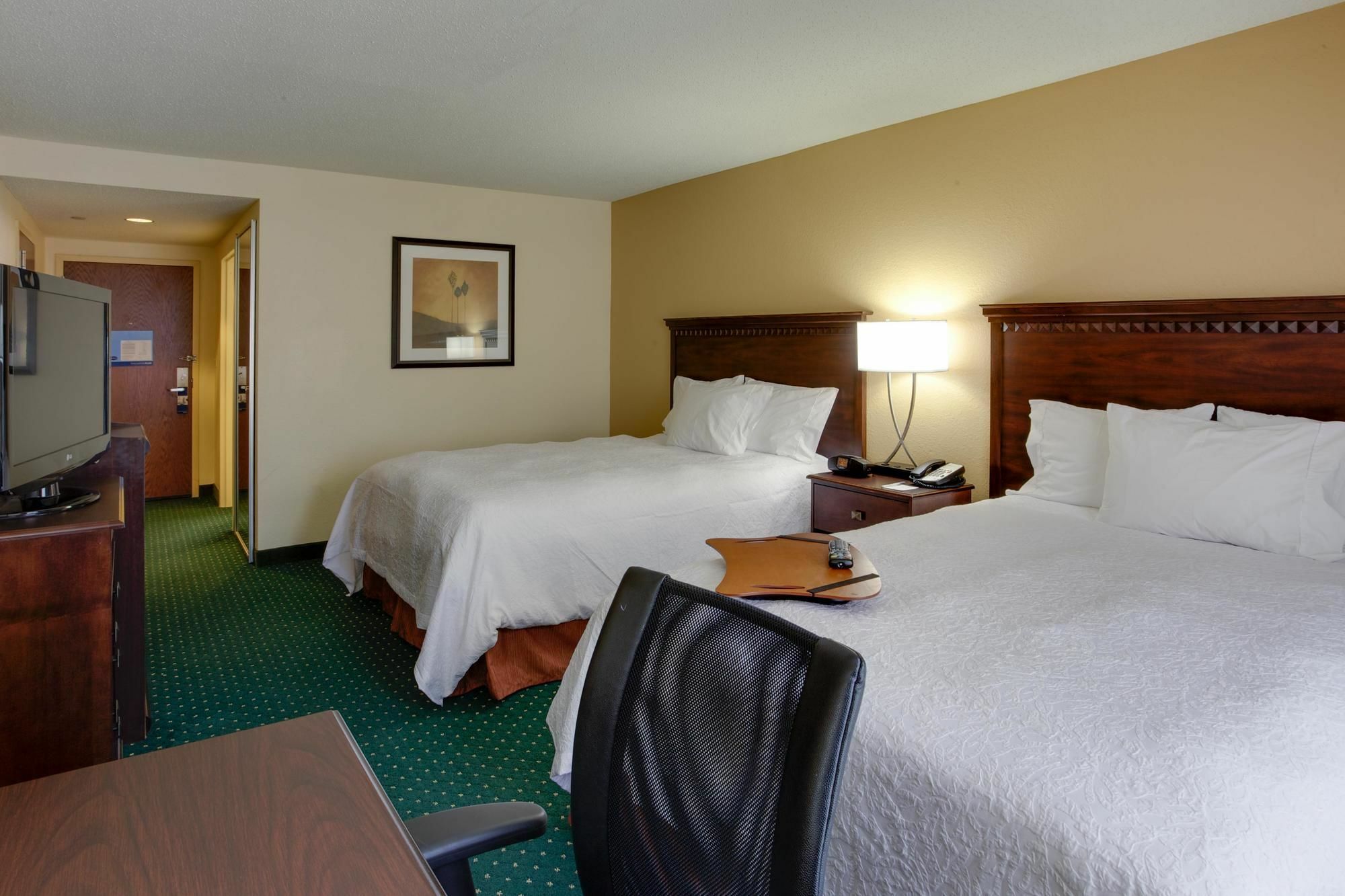 Hampton Inn By Hilton Garden City Long Island المظهر الخارجي الصورة